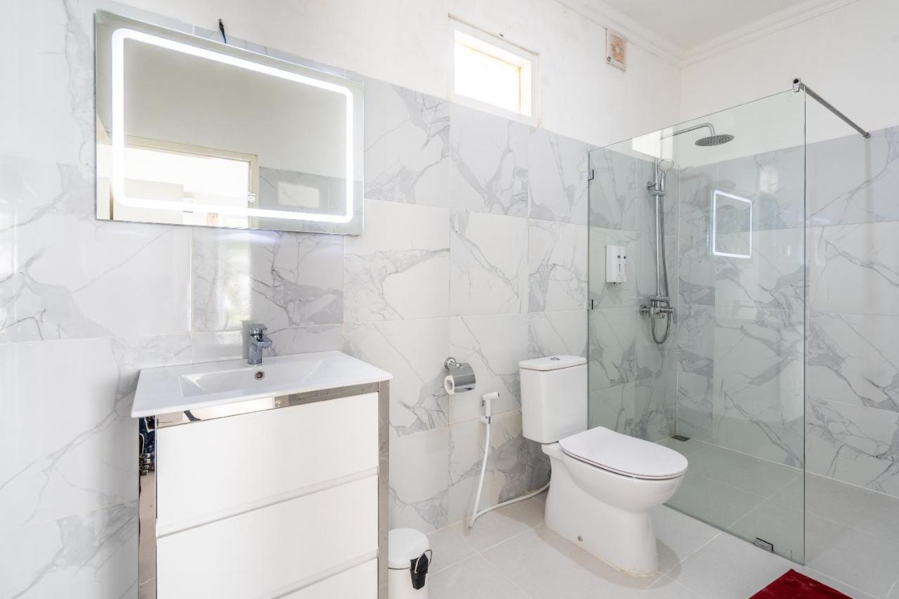 Luxury Minimalist Villa White Angel In Seminyak Extérieur photo